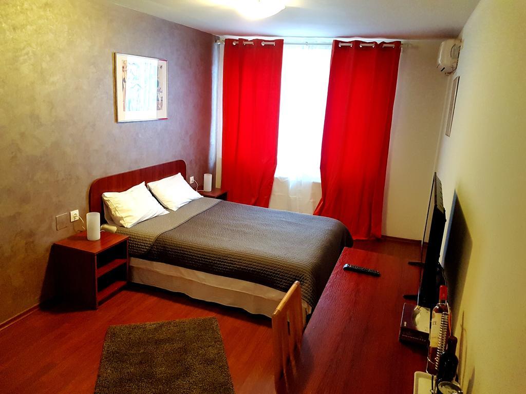 Mic 3* Bucarest